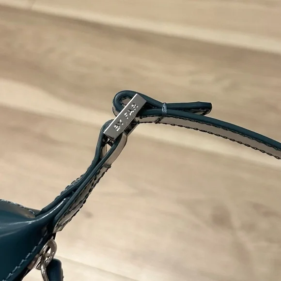 LIKE NEW BY FAR Amber Semi Patent Leather Shoulder Bag - Picture 5 of 7